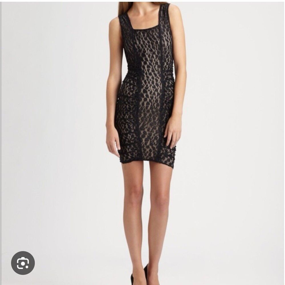BCBG MAXAZIRA Renee Ruched Sides Stretch Black Beige Laced Lined Dress Size XS